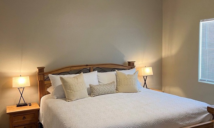 Inland Empire Resort | River Guest Home Steps to Water Near Parker-Blythe