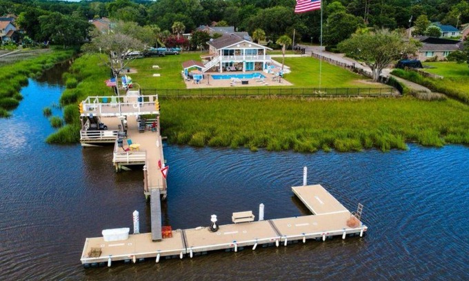 North Charleston House | River House at North Charleston, South Carolina