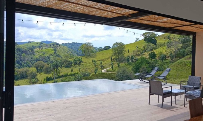 La Tebaida Villa | River View Country Villa