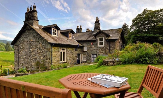 Ambleside Cottage | RIVERBANK AT STEPPING STONES, pet friendly, with open fire in Rydal