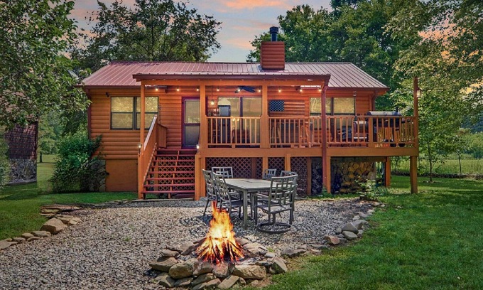 Blairsville Cabin | Riverfront Cabin w/Hot Tub & Mountain Views!