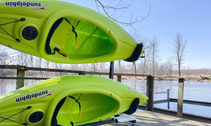 Princeton Cottage | RiverFront Cottage>Private Pier>Firepit & Wildlife