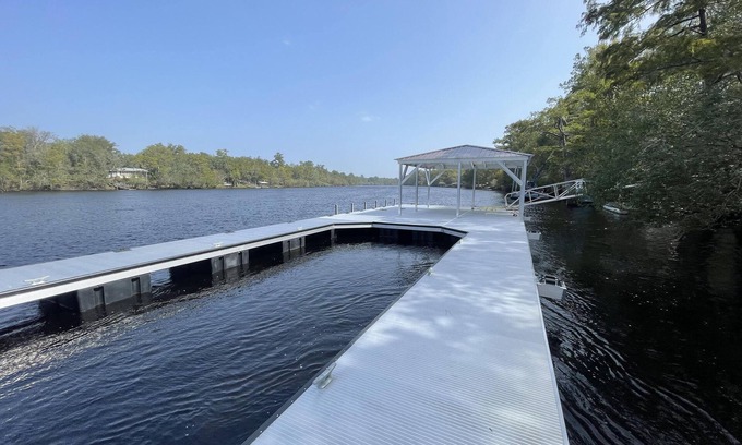 Bell House | Riverfront Lodge and Outdoor Retreat 5-bedroom on 13 acres