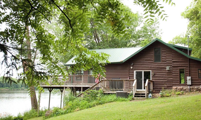 Muscoda Ski Chalet | Riverside Chalet, LLC