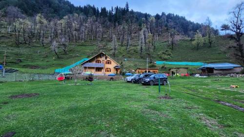 Pahalgam House | Riverside Haven Guesthouse