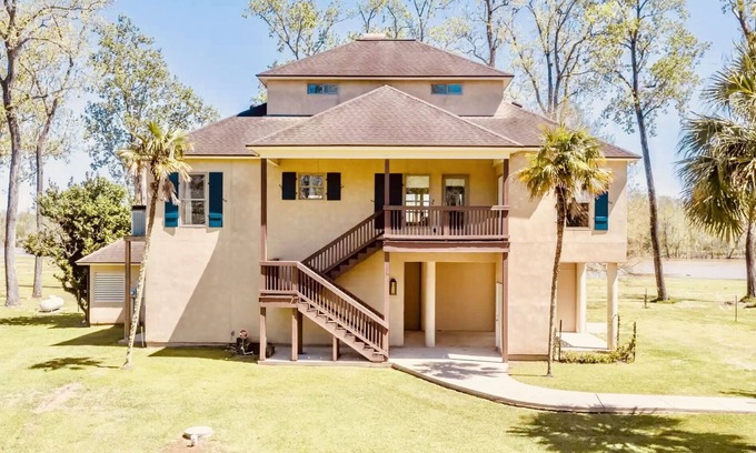 Atchafalaya House | Riverside Retreat w/Pool & Water Front Dock in Louisiana's Paradise!