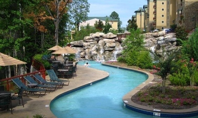 Pigeon Forge Condo | Riverstone -1BRcorner, Mtn/River view,Indoor pool, 5min Ripken/Dollywood/LeConte