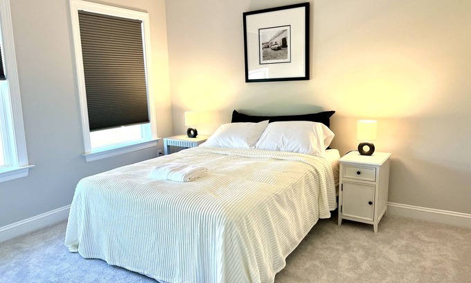 Kipling House | Rm 2: Comfy and Private Bedroom