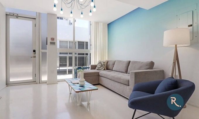 South Pointe House | Roami at 250 Collins | 4 Bed Combo | Rooftop Pool