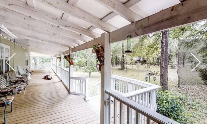 Mayo House | Robbins Way Retreat nRelax with the whole family. Total tranquility,Pet Friendly