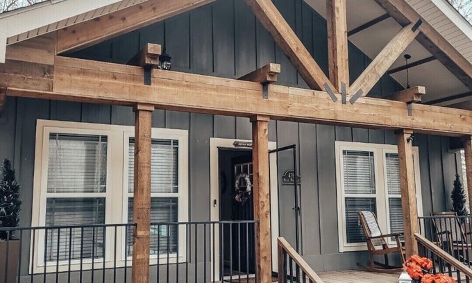 Mid America Cabin | Robin’s Nest Cabin- quiet cove on Lake Hamilton