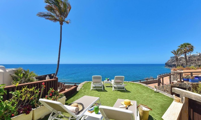 Playa del Aguila Apartment | Roca del Mar 7 by VillaGranCanaria