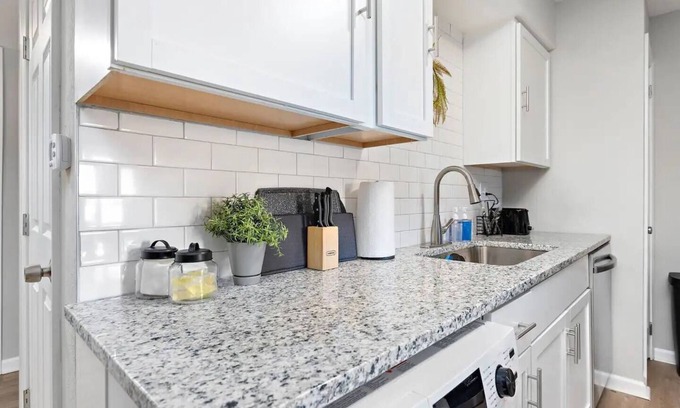 Lawrence Apartment | Rock Chalk Villa in Lawrence