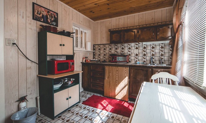 Bisbee House | Rock n Roll themed rooms, built in 1906