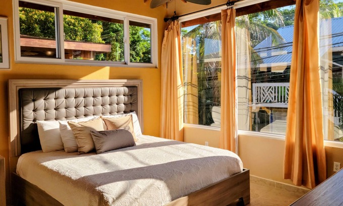 Antoneys Cay Villa | Rock Point Villas (CALM)