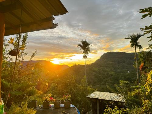 Ella Bed & Breakfast | Rock View Cottage