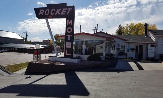 Custer Hotel | Rocket Motel