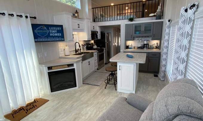 St. Maries House | Rockford Luxury Tiny Home 5 at Riverside Landing