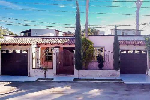 Oriente Villa | ROCKY POINT DELPHINE HOME, COZY,POOL AFFORDABLE.