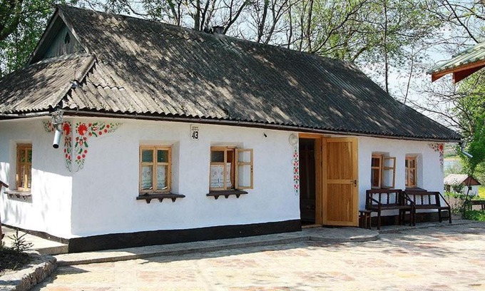 Vinnytsia Oblast House | Rodovoe Gnezdo Garmaki