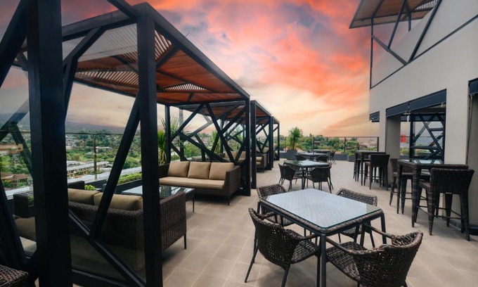 Manado City Centre Hotel | Rogers Hotel Manado