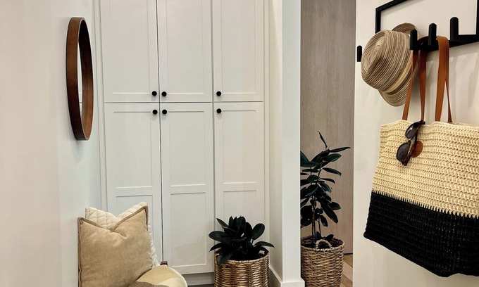 Shelburne Falls Apartment | Romantic 1-Bedroom Retreat in Downtown Shelburne Falls—Walk to Everything