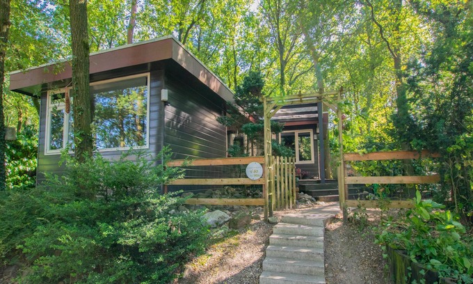 Uden House | Romantic chalet with sauna in the woods