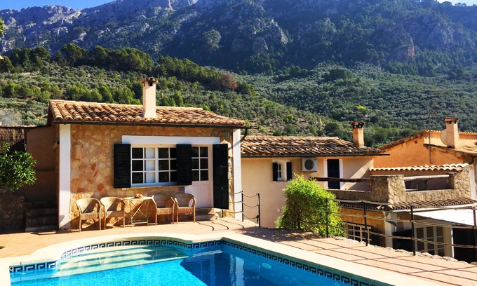 Fornalutx House | Romantic house with private swimming pool, A/C, BBQ, WiFi