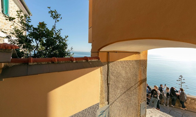 Corniglia Other | Romantic Lemon Double Room