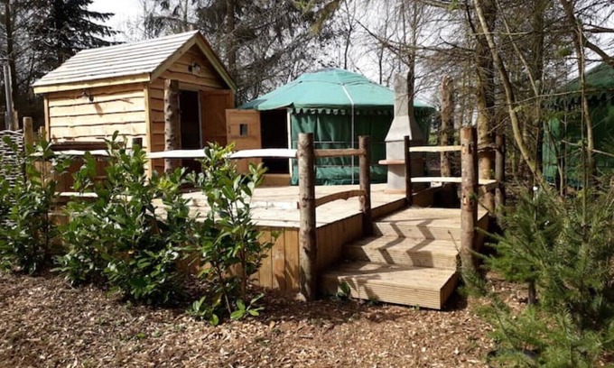 Hythe Cabin | Romantic luxury heated yurt. Private, peaceful wooded location with hot tub