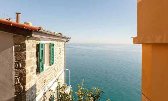 Corniglia Other | Romantic Seaview Double Room
