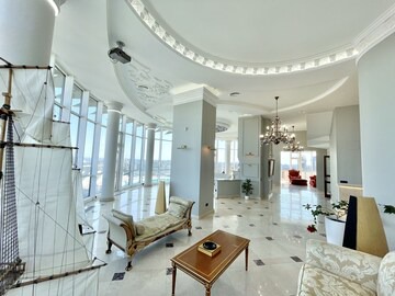 Pechers'kyi District Apartment | Roofport in Київ