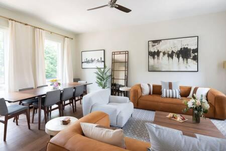 Germantown House | Rooftop Mansion with City Views