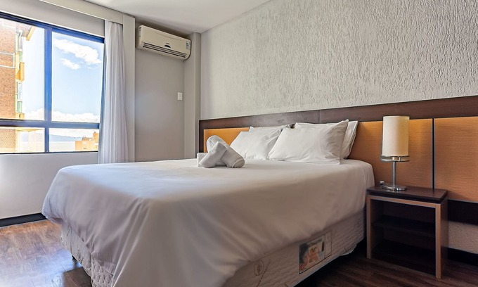 Centro Apartment | Rooftop Pool with Sea and Bridge Views #CA22