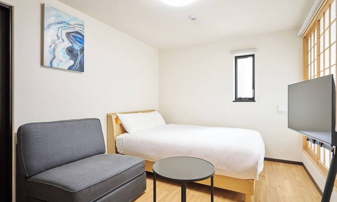 Naniwa Apartment | Room 302 A base for sightseeing in Osaka including Tsutenkaku Dotonbori Osaka Castle Universal - 3rd floor room 302/Osaka Ōsaka