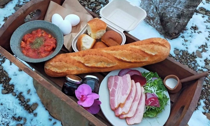 Naganuma RV Rental | Room 555 Breakfast included | 45 people Privat/Yubari County Hokkaidō