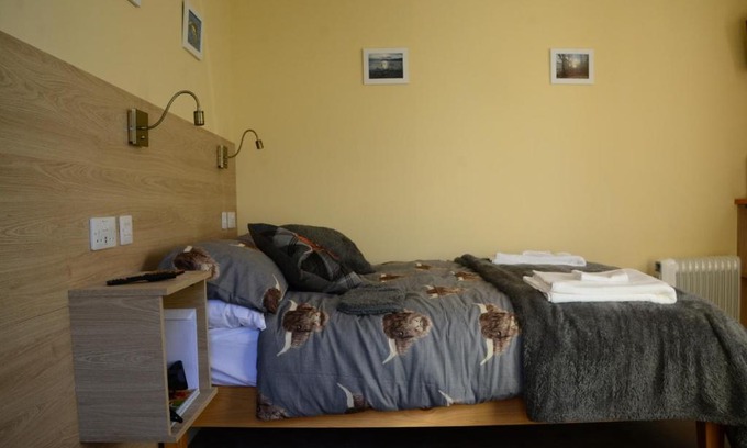 Avoch Bed & Breakfast | Room at the Back, 2 George Street
