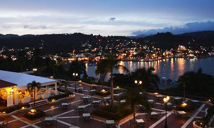 Barrio La Fortaleza Vieja Bed & Breakfast | Room-best bed and Breakfast in Samana Br