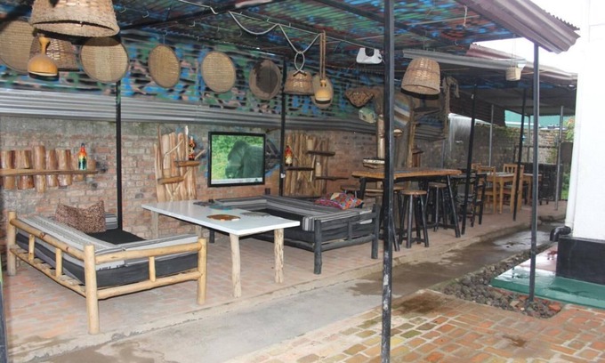 Musanze House | Room in B&B - Amahoro Guest House Triple Room With Shared Bathroom