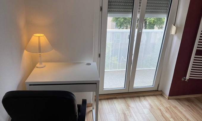 Neuburg Apartment | Room with Balcony in Neuburgn