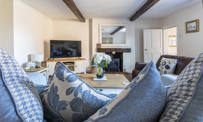 Ollerton House | Ropemaker's Cottage, · Ropemaker's Cottage, cosy cottage retreat