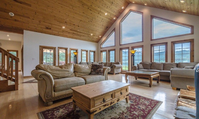 Cataldo Ski Chalet | ROSE LAKE LODGE 12 ACRE ESTATE 4,830 SQ. FT WATERFRONT, PRIVATE SANDY BEACH, SPA