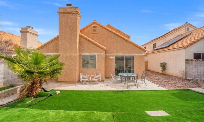 Summerlin Apartment | Roulette Retreat | Central | 8 Mi to Strip
