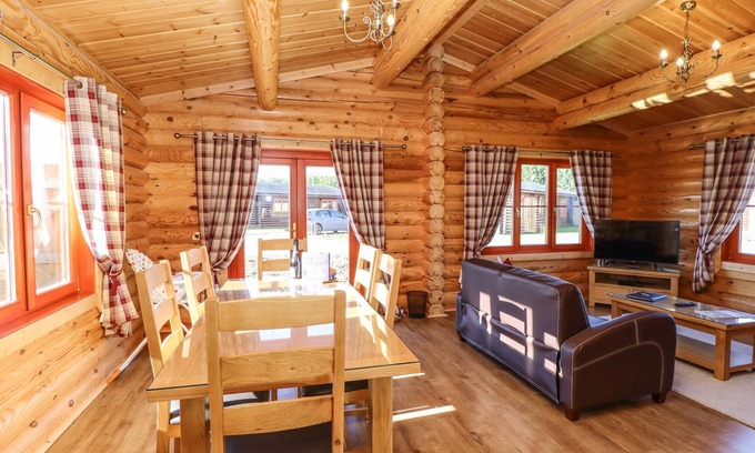 Greetham Cottage | Rowan Lodge