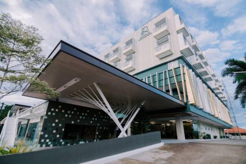 Bacolod Hotel | Roy's Hotel and Convention Center