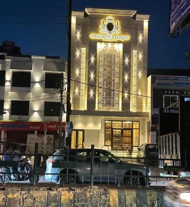 Meerut Bed & Breakfast | Royal 9 hotel & Banquet