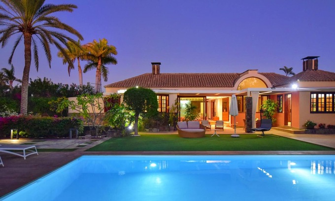 Campo Internacional Maspalomas Villa | Royal Hideaway Maspalomas by VillaGranCanaria