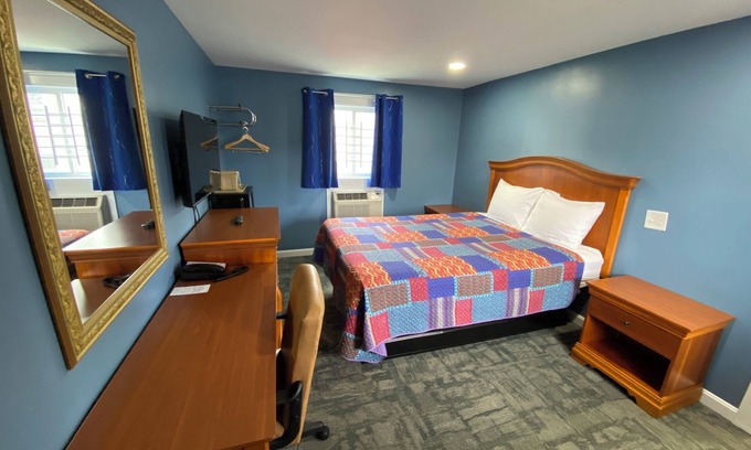 Claremont Hotel | Royal Inn Claremont