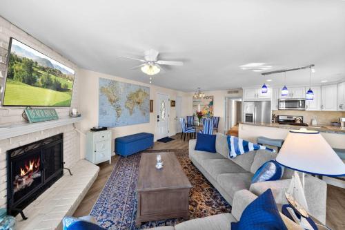 Balboa Island House | Ruby Villa B - Upper Unit for 6