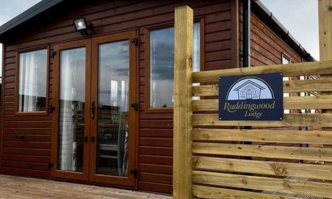 East Drayton House | Ruddingwood Lodge